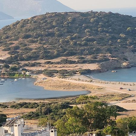 아나비소스 Charming Coastal Retreat 아파트 외부 사진